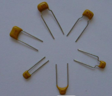 Condensador de cerámica ininflamable del disco 50V, tipo radial condensador de la ventaja de la prueba del voltaje